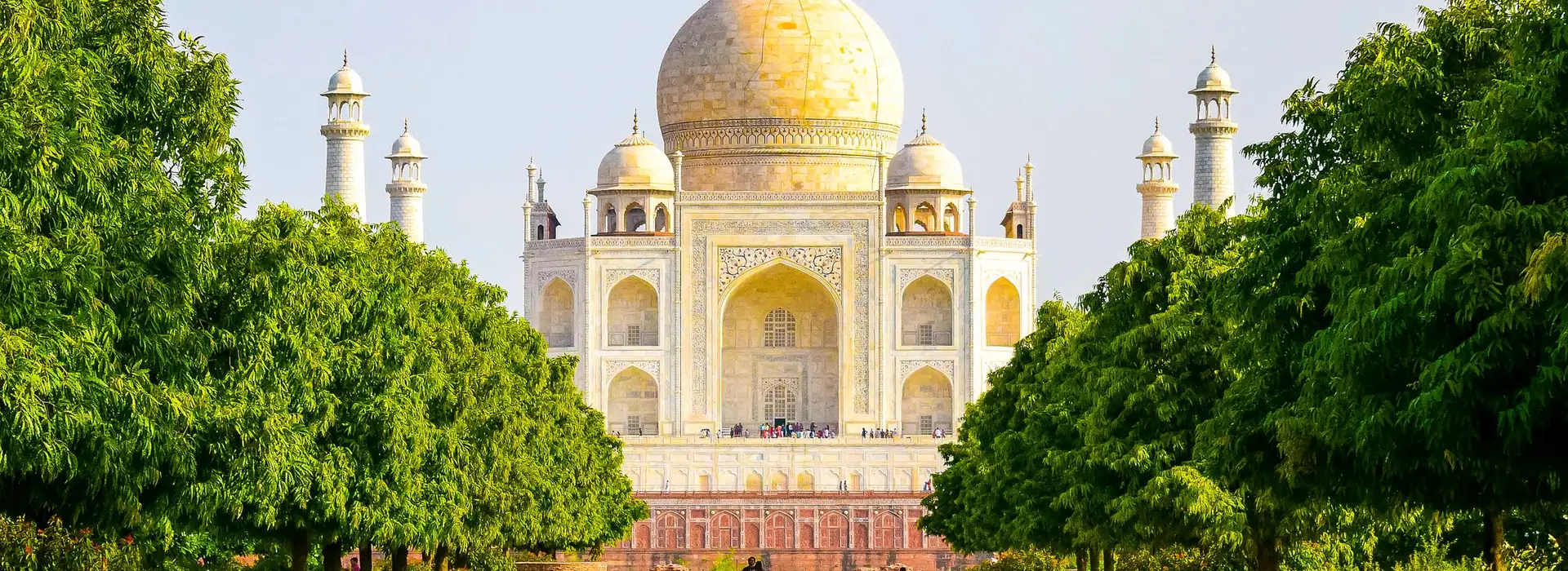 Travel agency in Karnataka – Taj Mahal, Agra